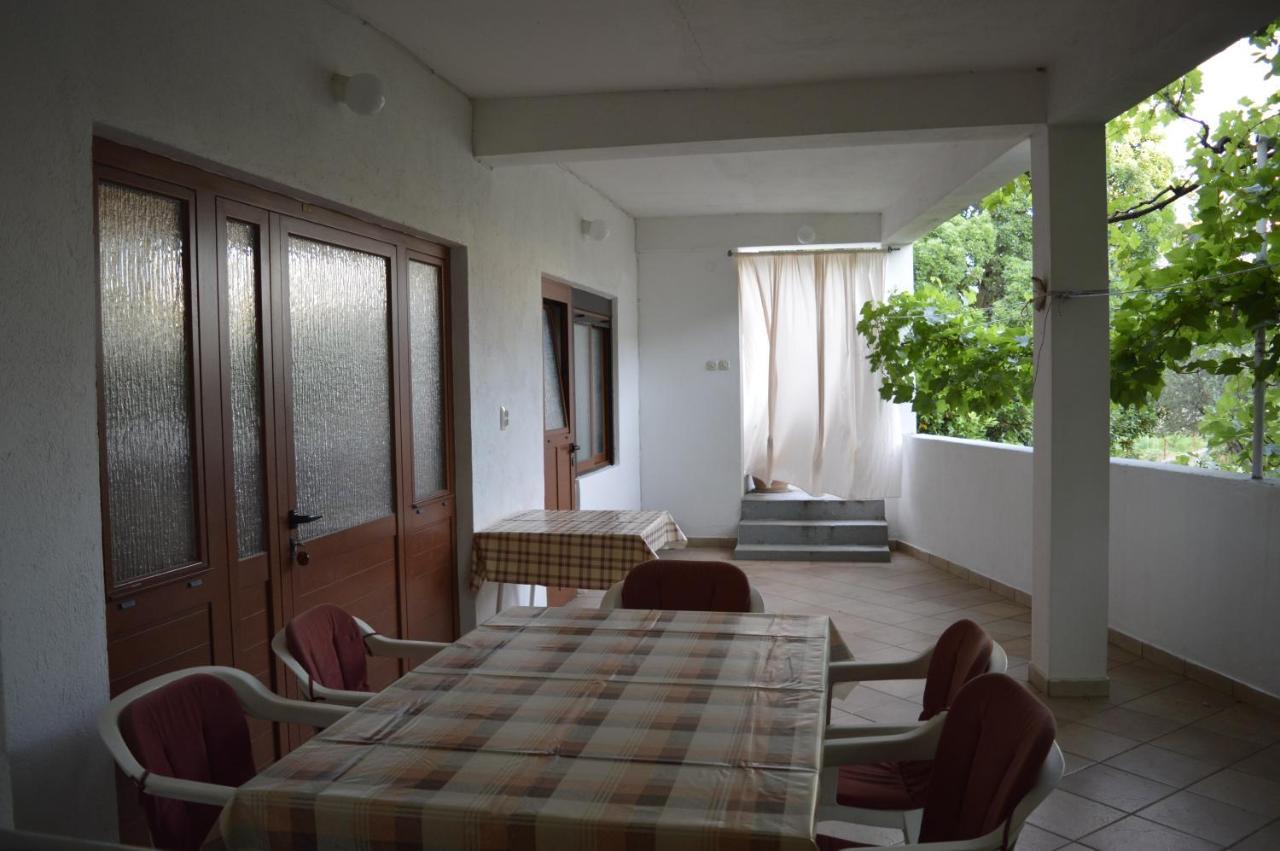 Apartmani Ivanka Starigrad Paklenica Exterior photo
