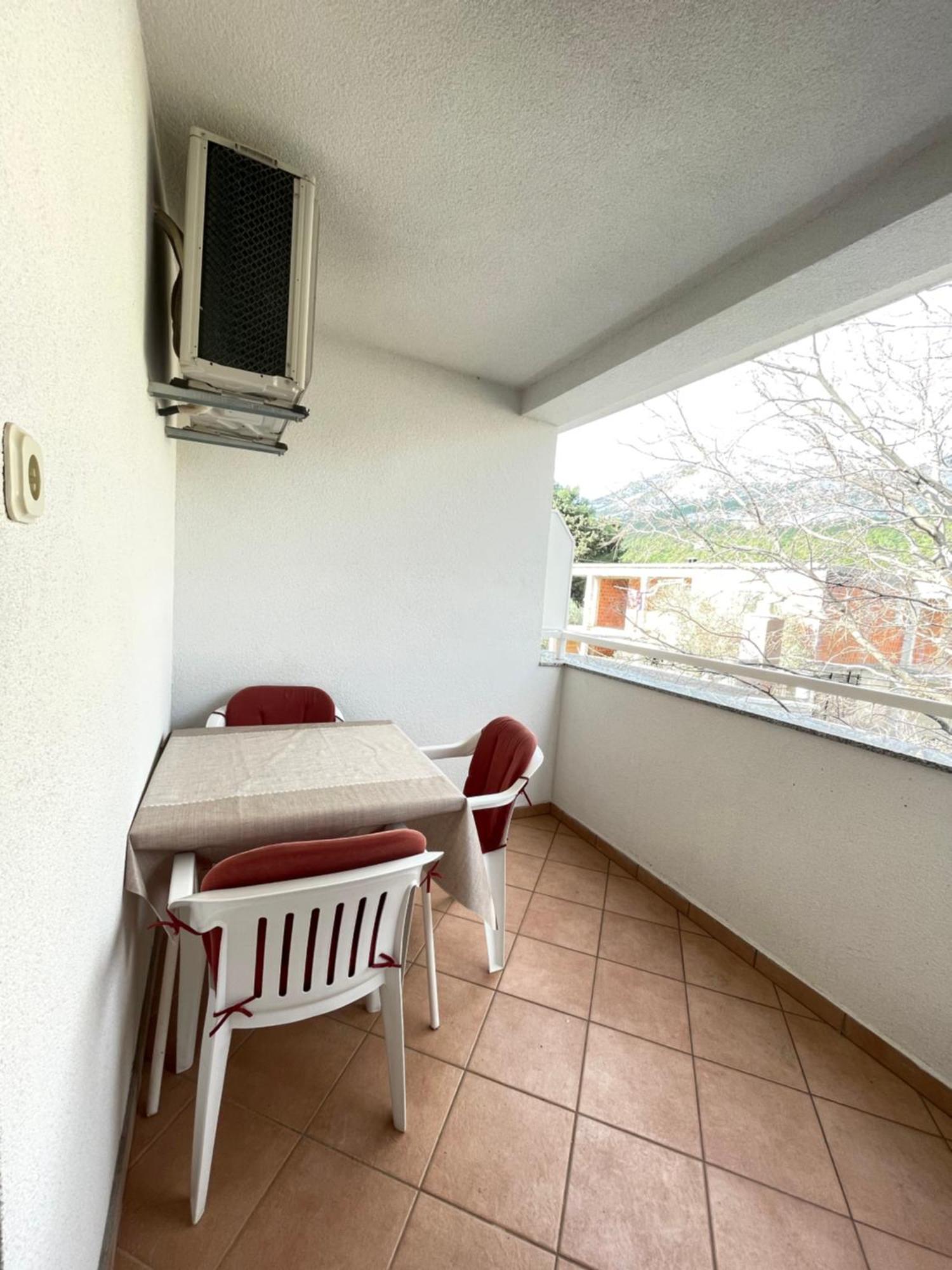 Apartmani Ivanka Starigrad Paklenica Exterior photo